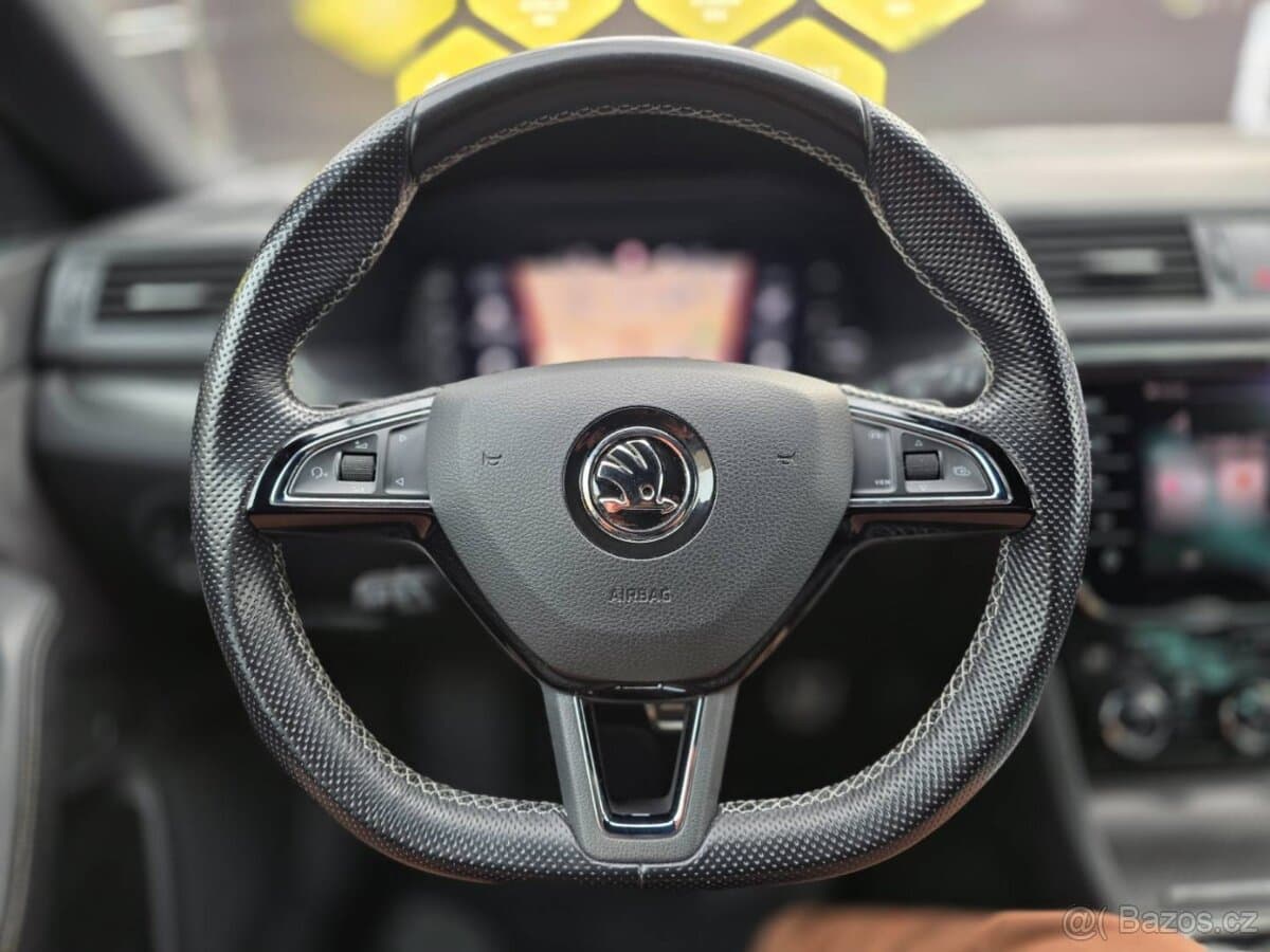 2020 Škoda SUPERB - 10