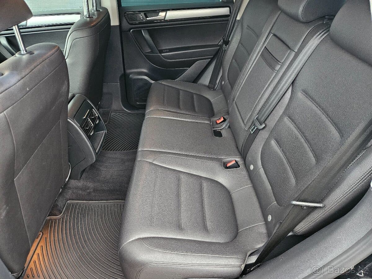 2014 Volkswagen TOUAREG - 10