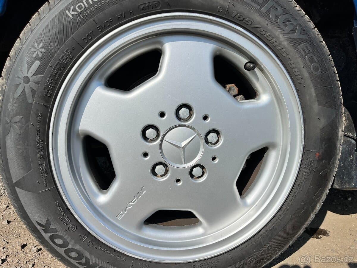 1990 Mercedes-Benz 190 - 10
