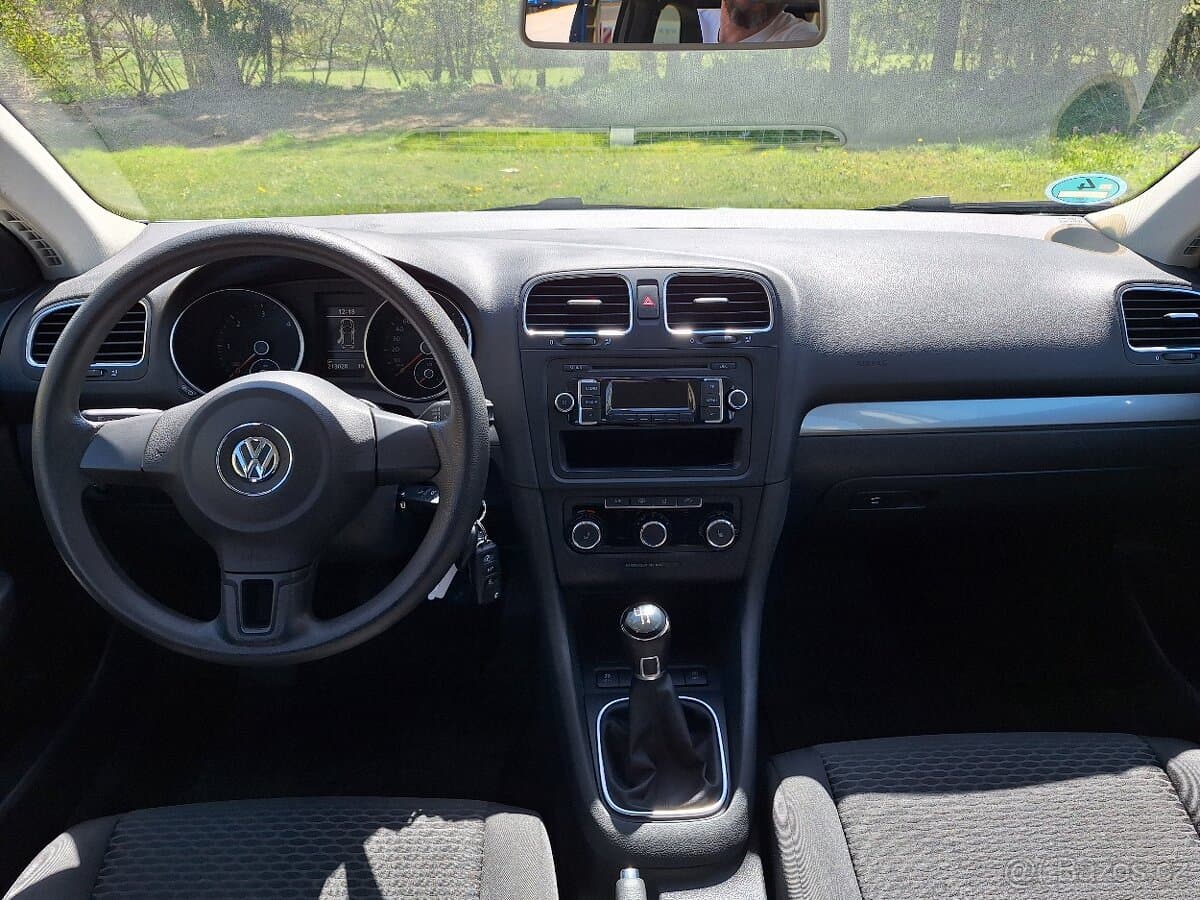 2012 Volkswagen GOLF - 10