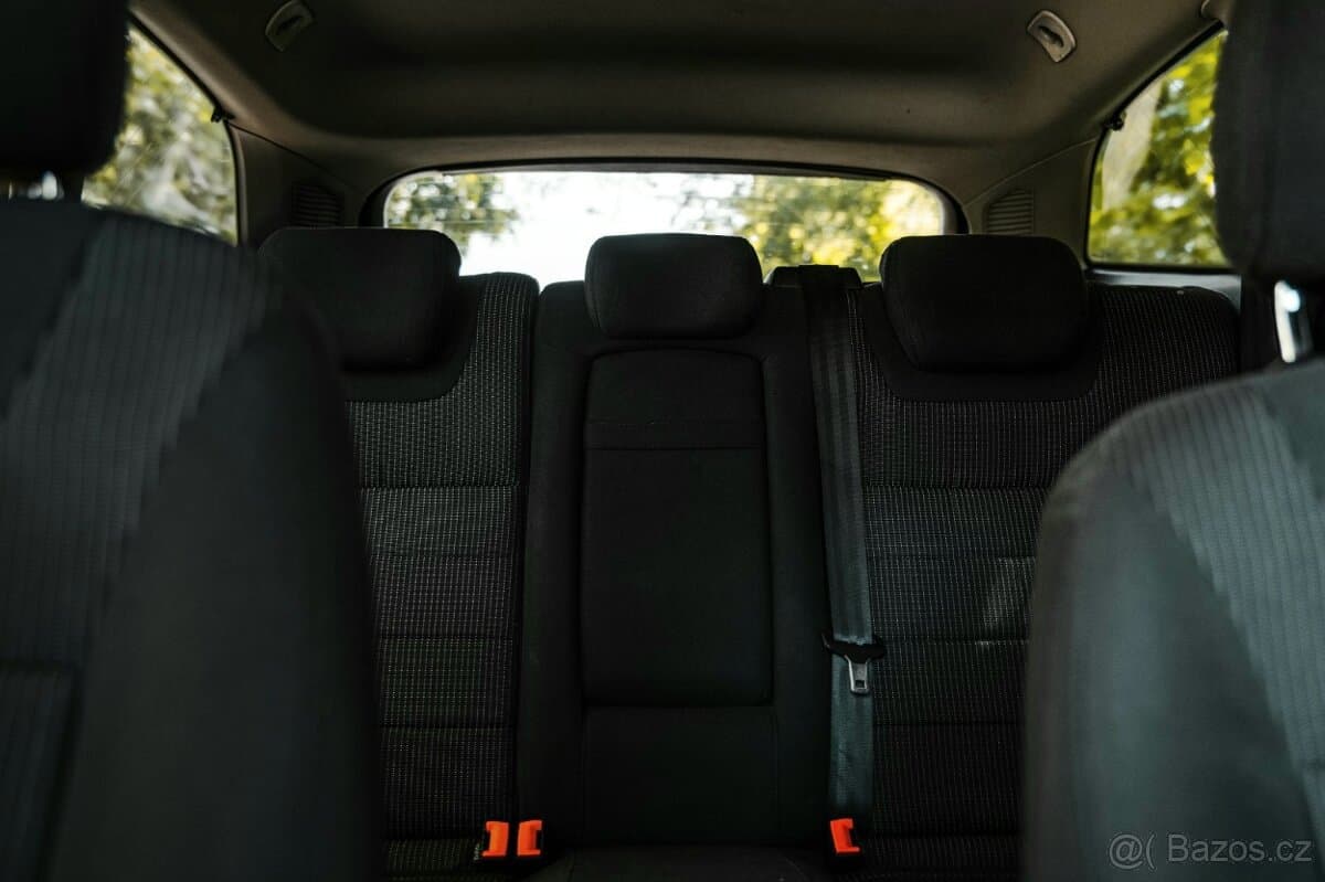 2011 Ford MONDEO - 10
