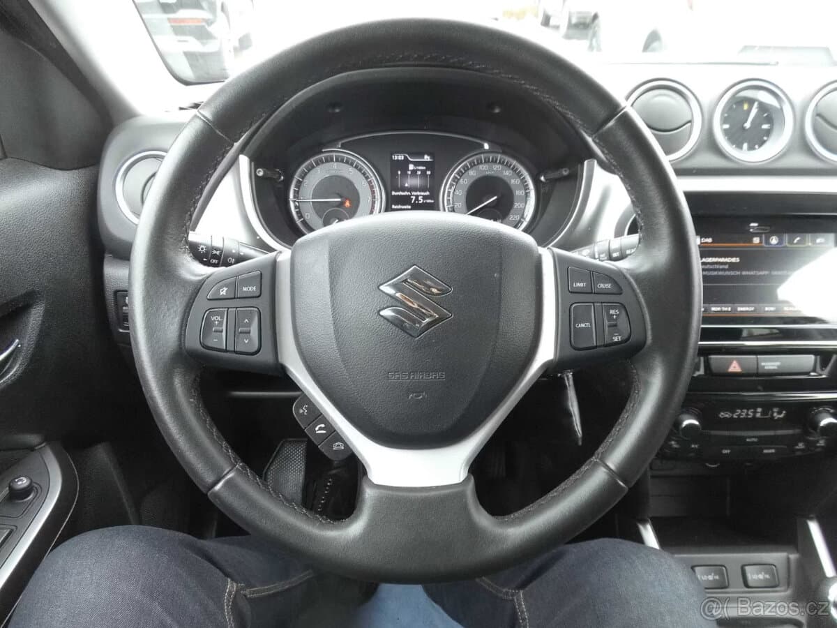 2019 Suzuki VITARA - 10