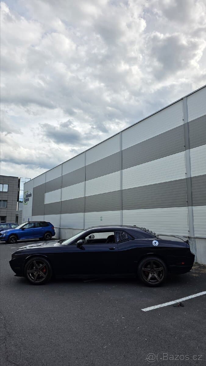 2011 Dodge CHALLENGER - 10