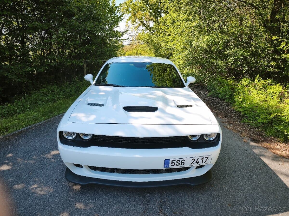 2019 Dodge CHALLENGER - 10