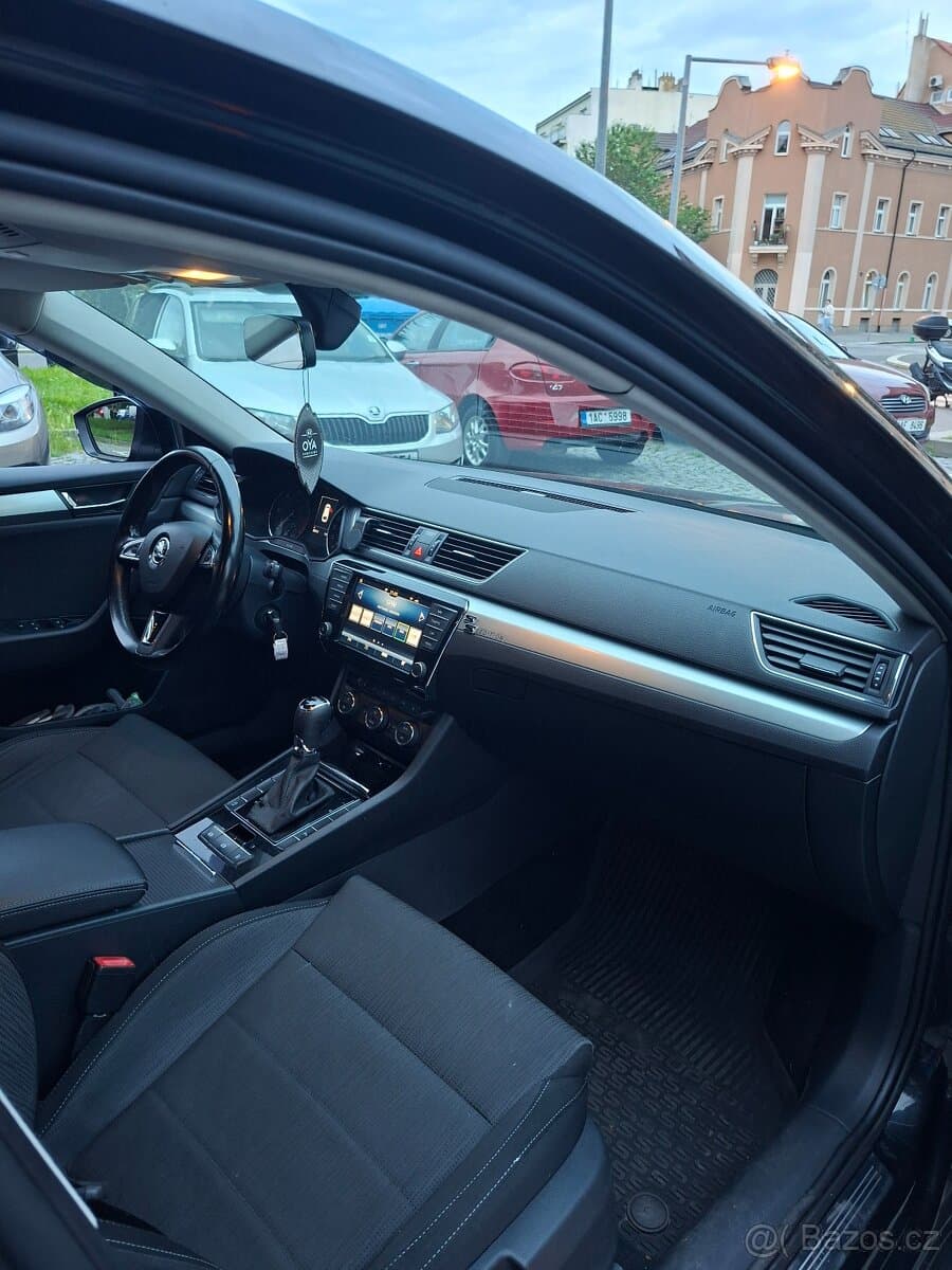 2017 Škoda SUPERB - 10