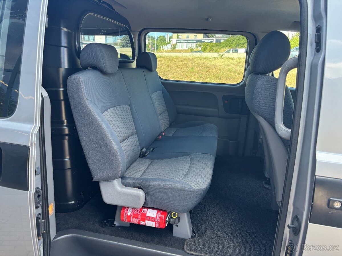 2013 Hyundai H-1 - 10