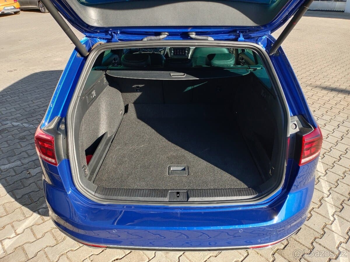 2021 Volkswagen PASSAT - 10