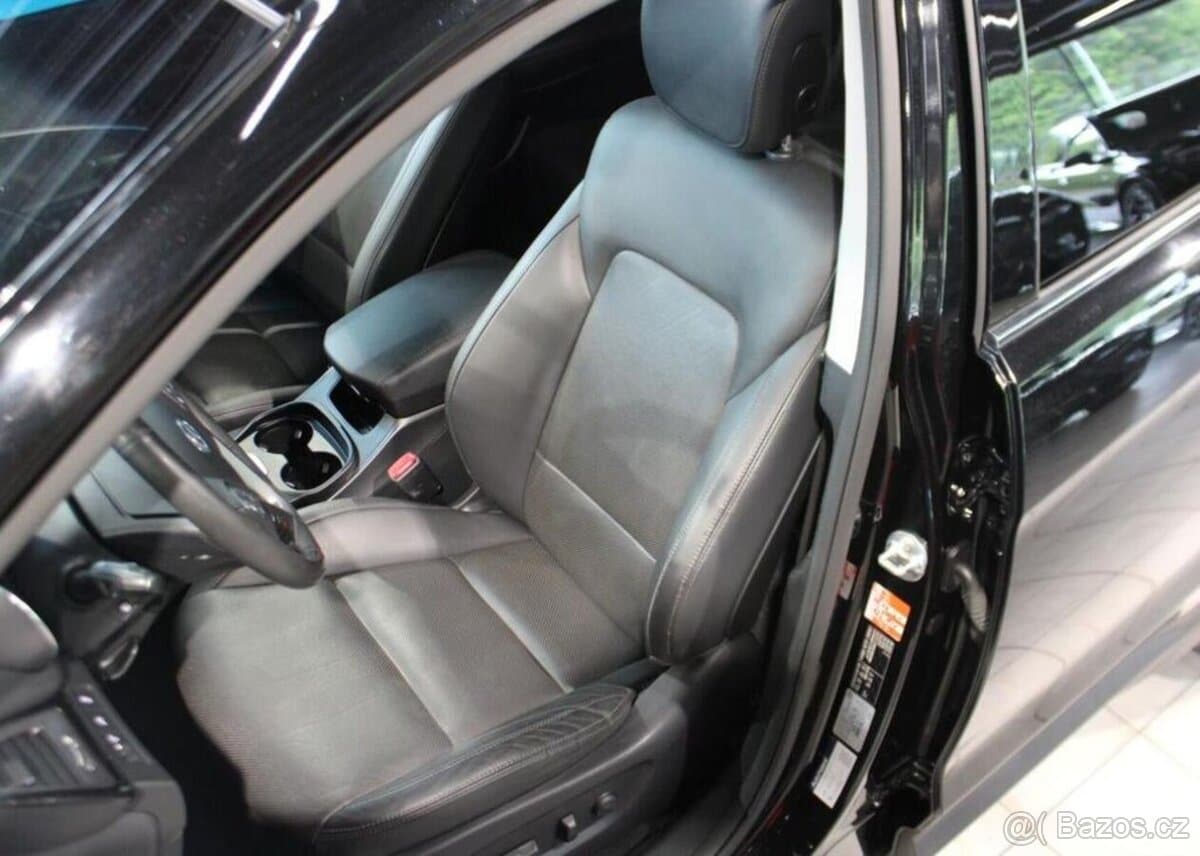 2016 Hyundai SANTA FE - 10