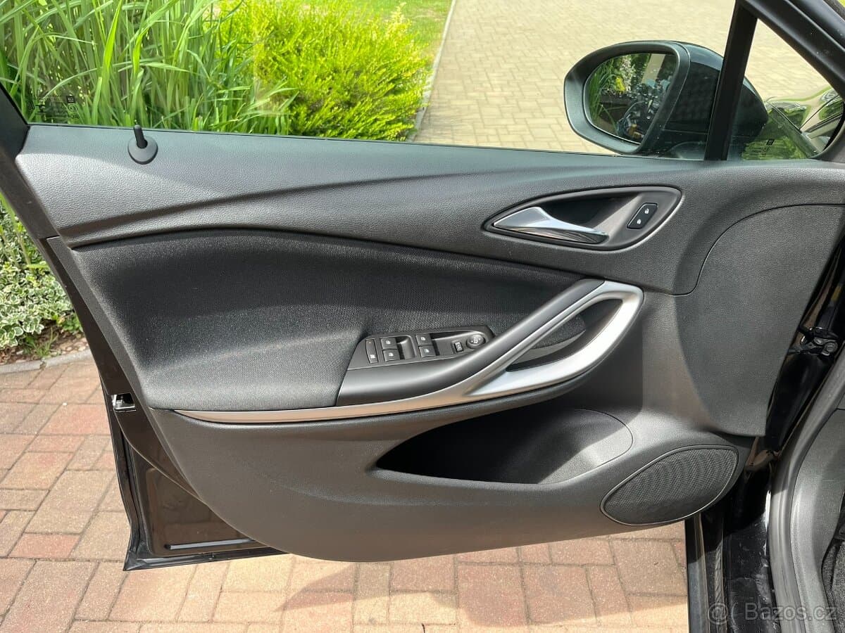 2019 Opel ASTRA - 10