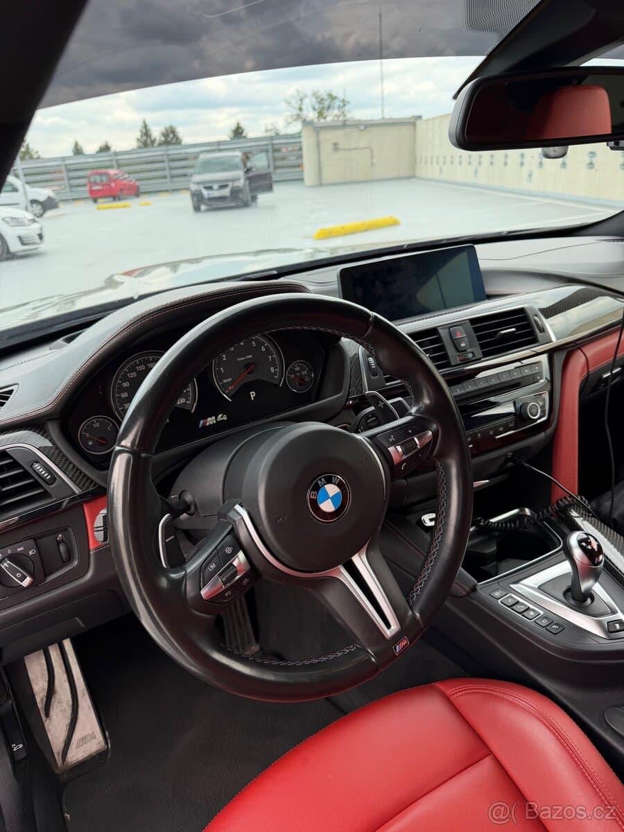 2018 BMW M4 - 10