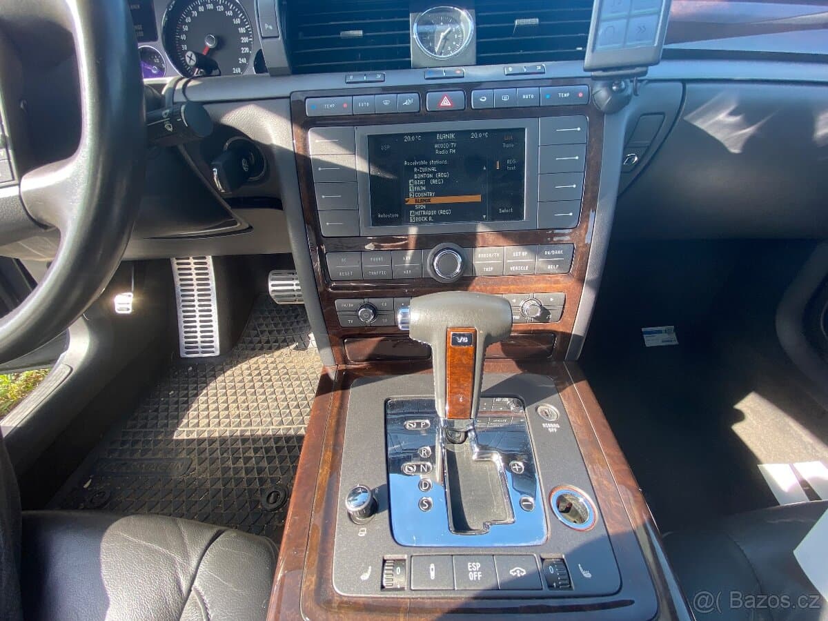 2008 Volkswagen PHAETON - 10