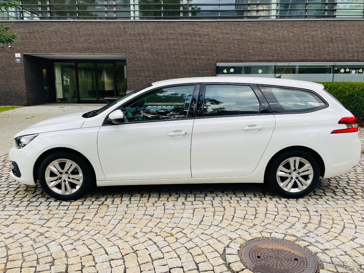 2020 Peugeot 308 - 10