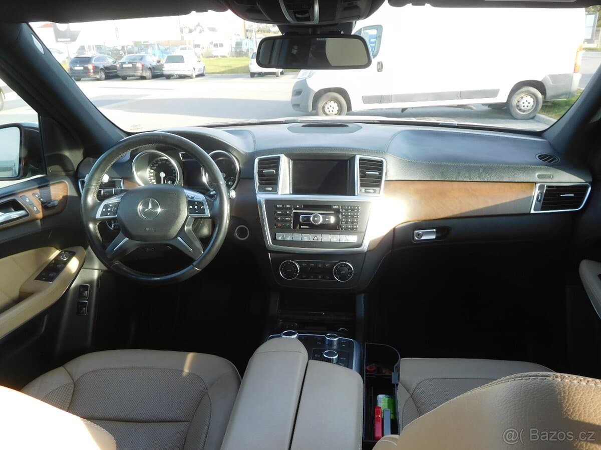 2012 Mercedes-Benz GL - 10