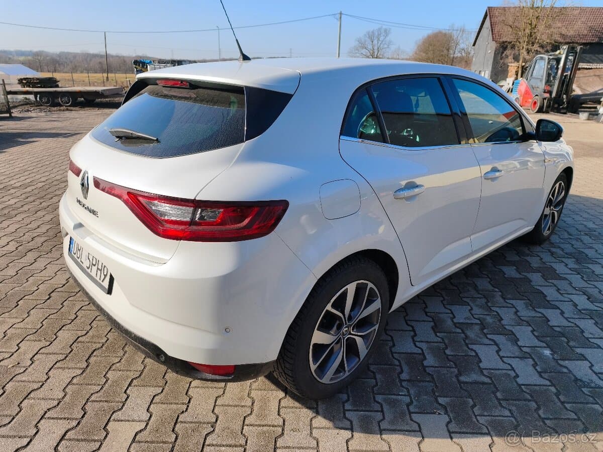 Renault MEGANE - 10