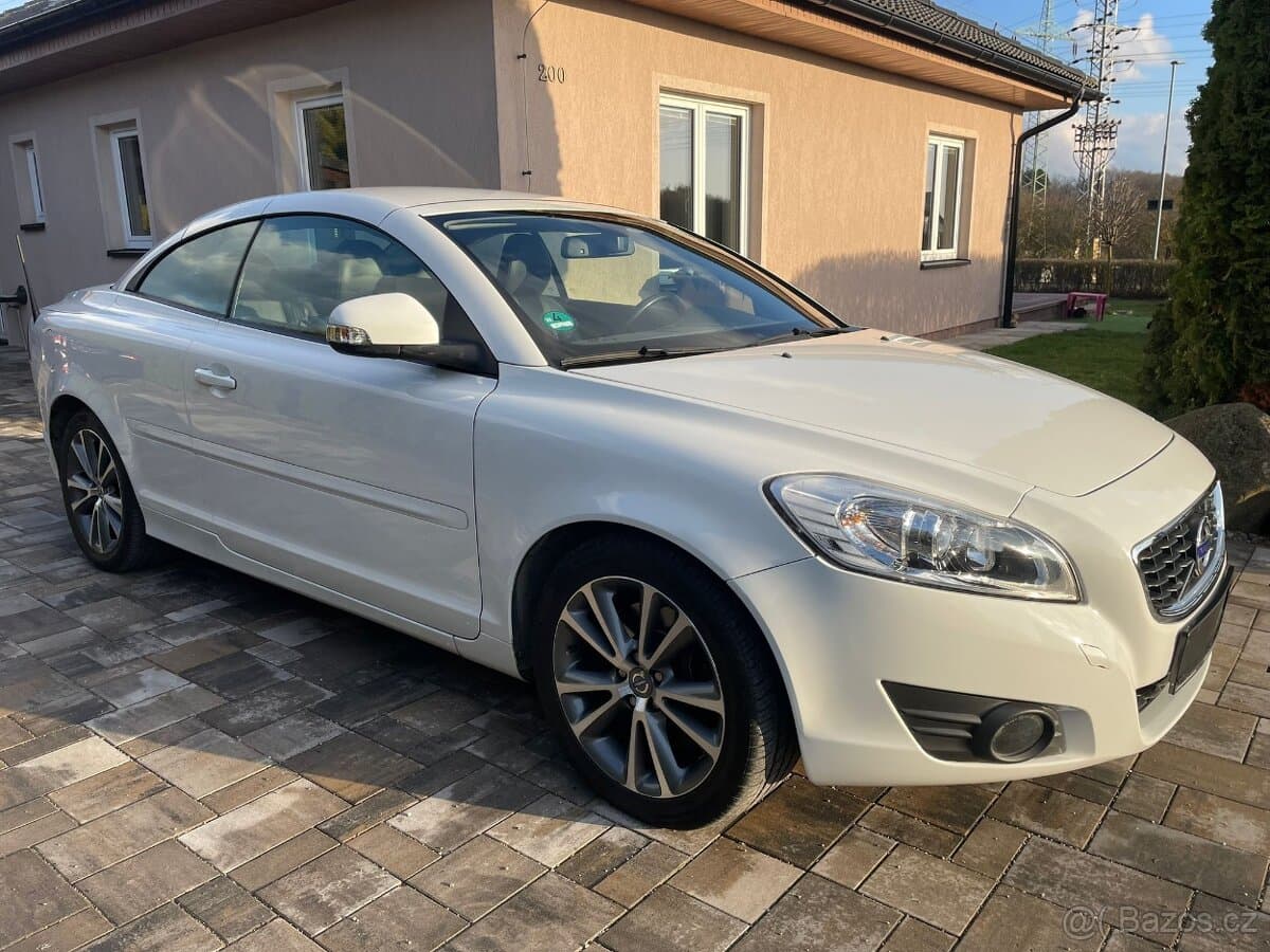 2011 Volvo C70 - 10