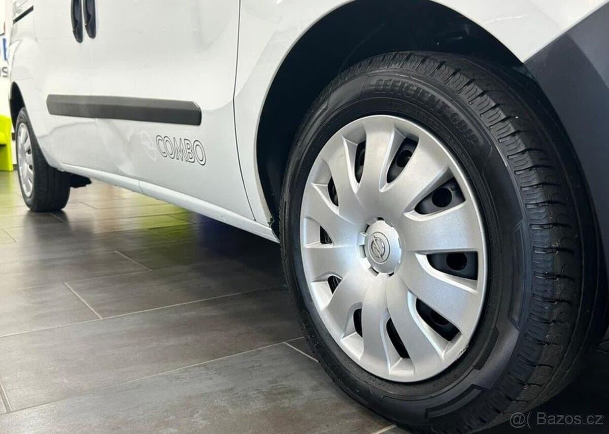 2015 Opel COMBO - 10