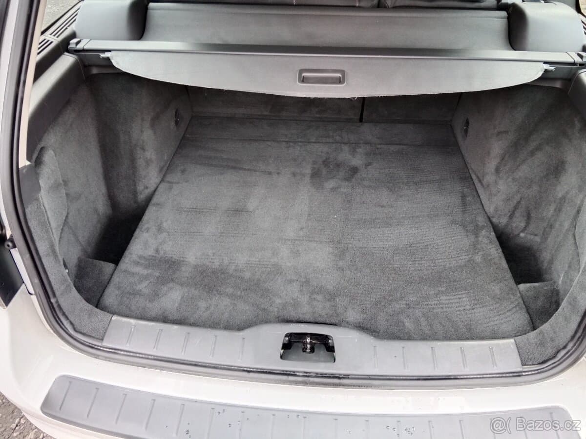 2011 Volvo V50 - 10
