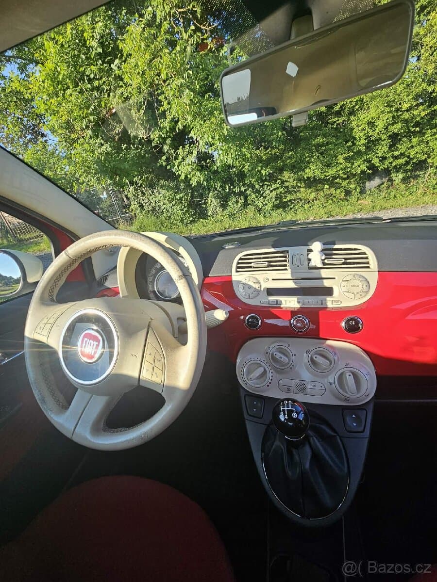2011 Fiat 500 - 10