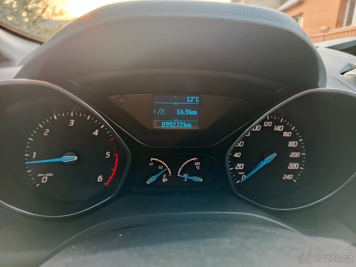 2011 Ford C-MAX - 10