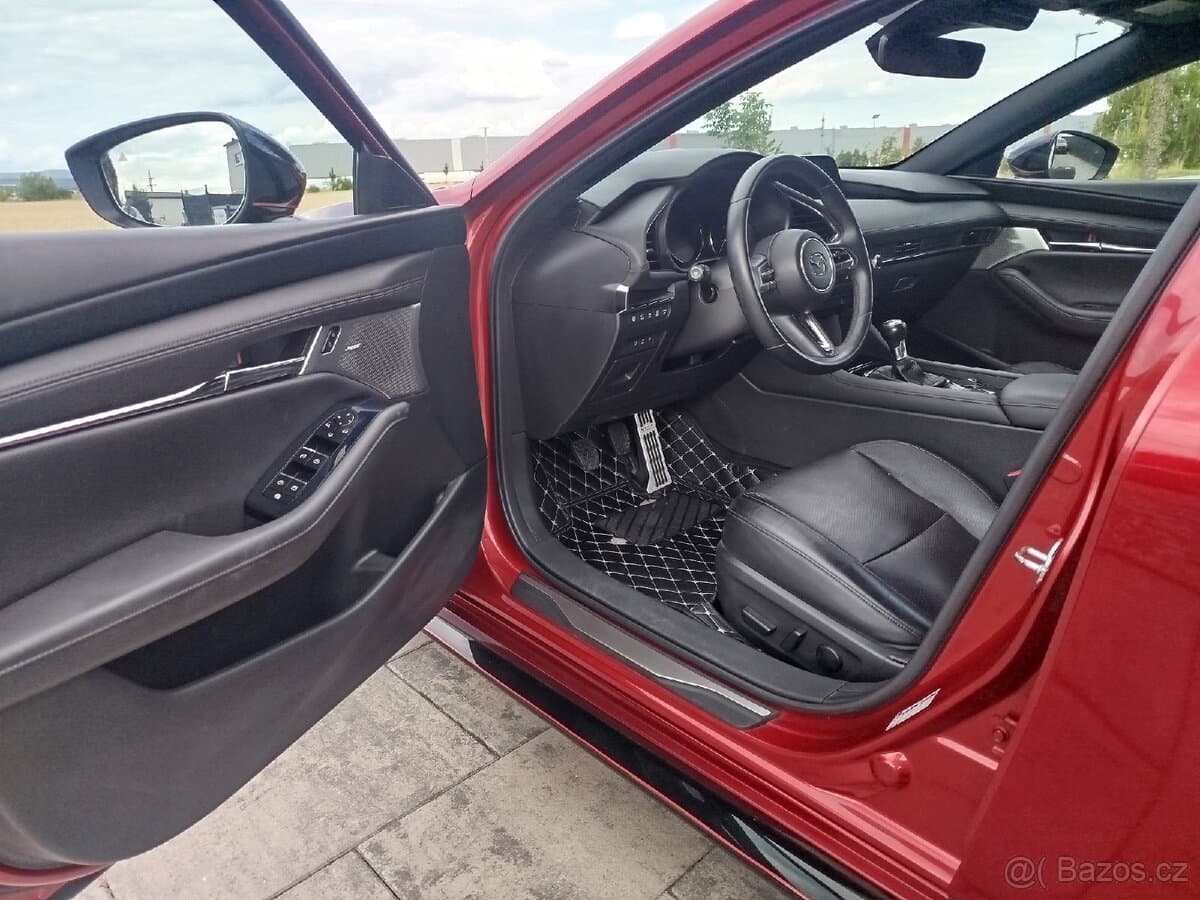 2019 Mazda 3 - 10