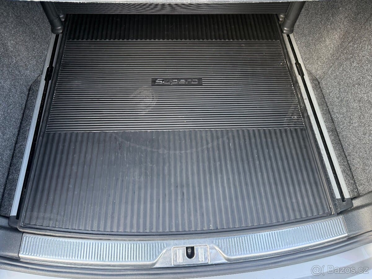 2010 Škoda SUPERB - 10