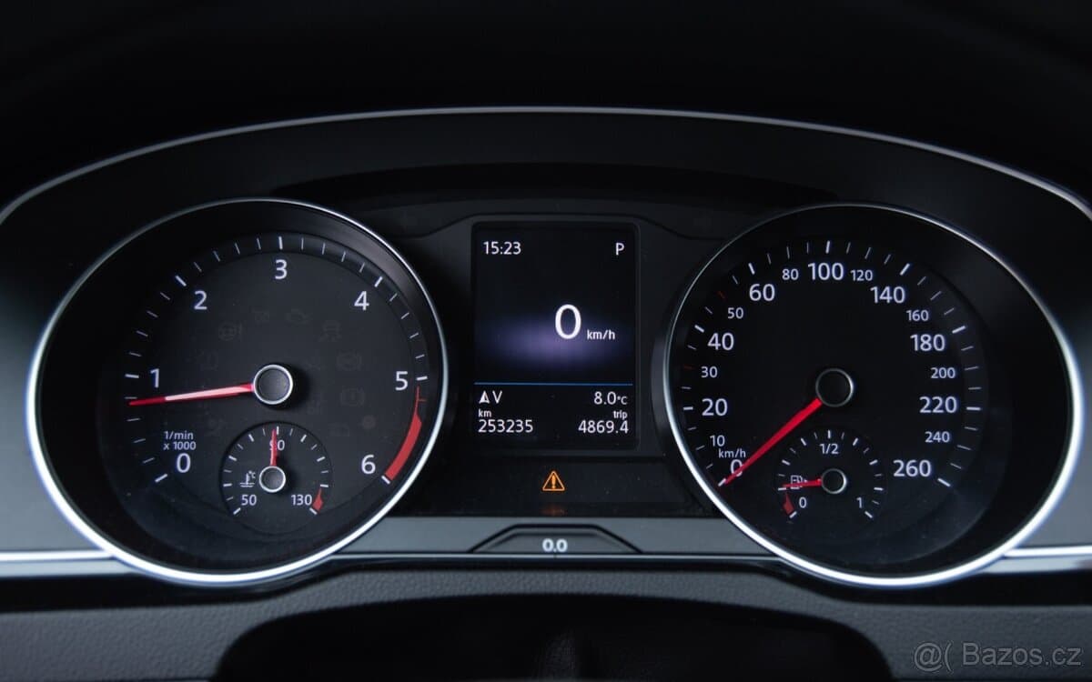2016 Volkswagen PASSAT - 10