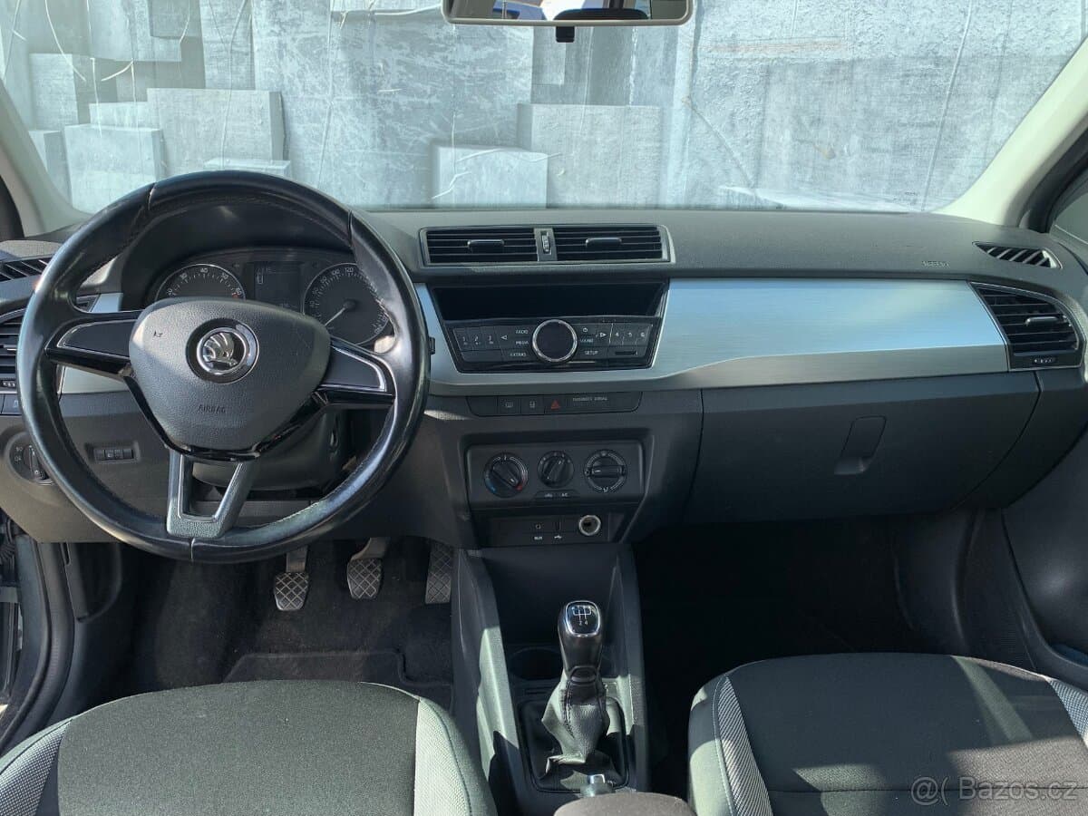 2017 Škoda FABIA - 10