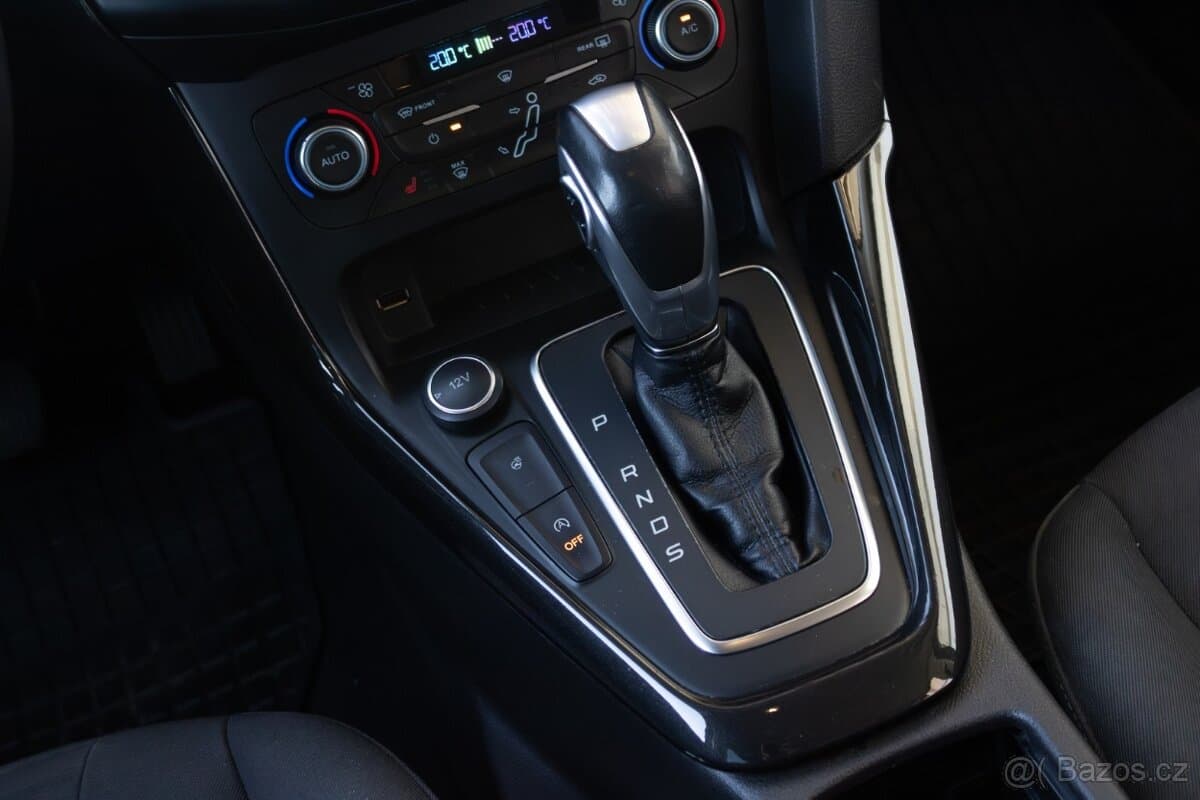 2015 Ford FOCUS - 10