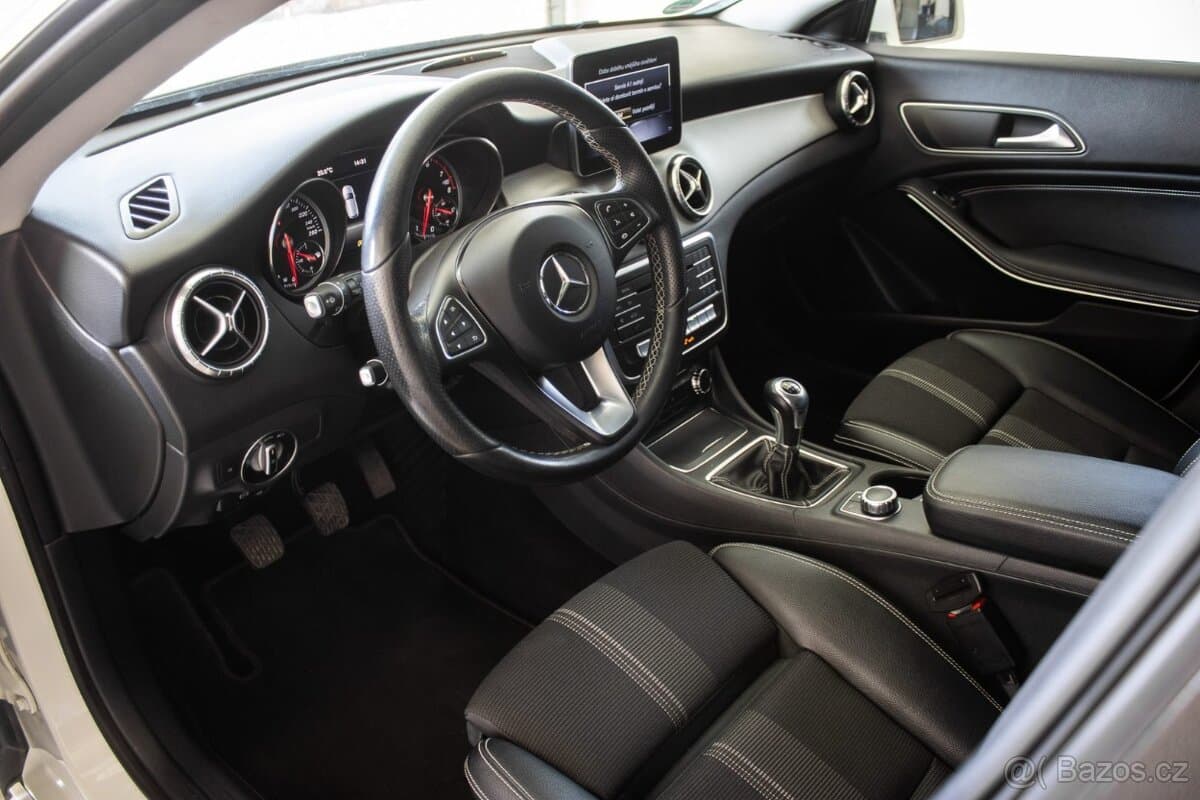 2017 Mercedes-Benz OSTATNÍ - 10