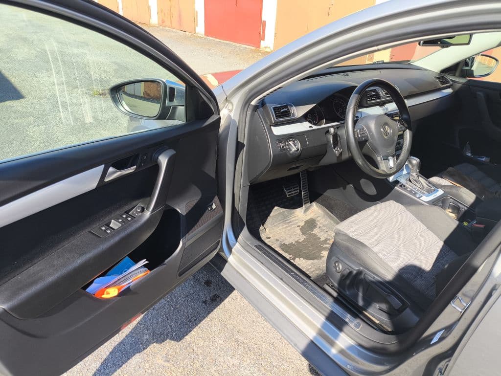 2014 Volkswagen PASSAT - 10