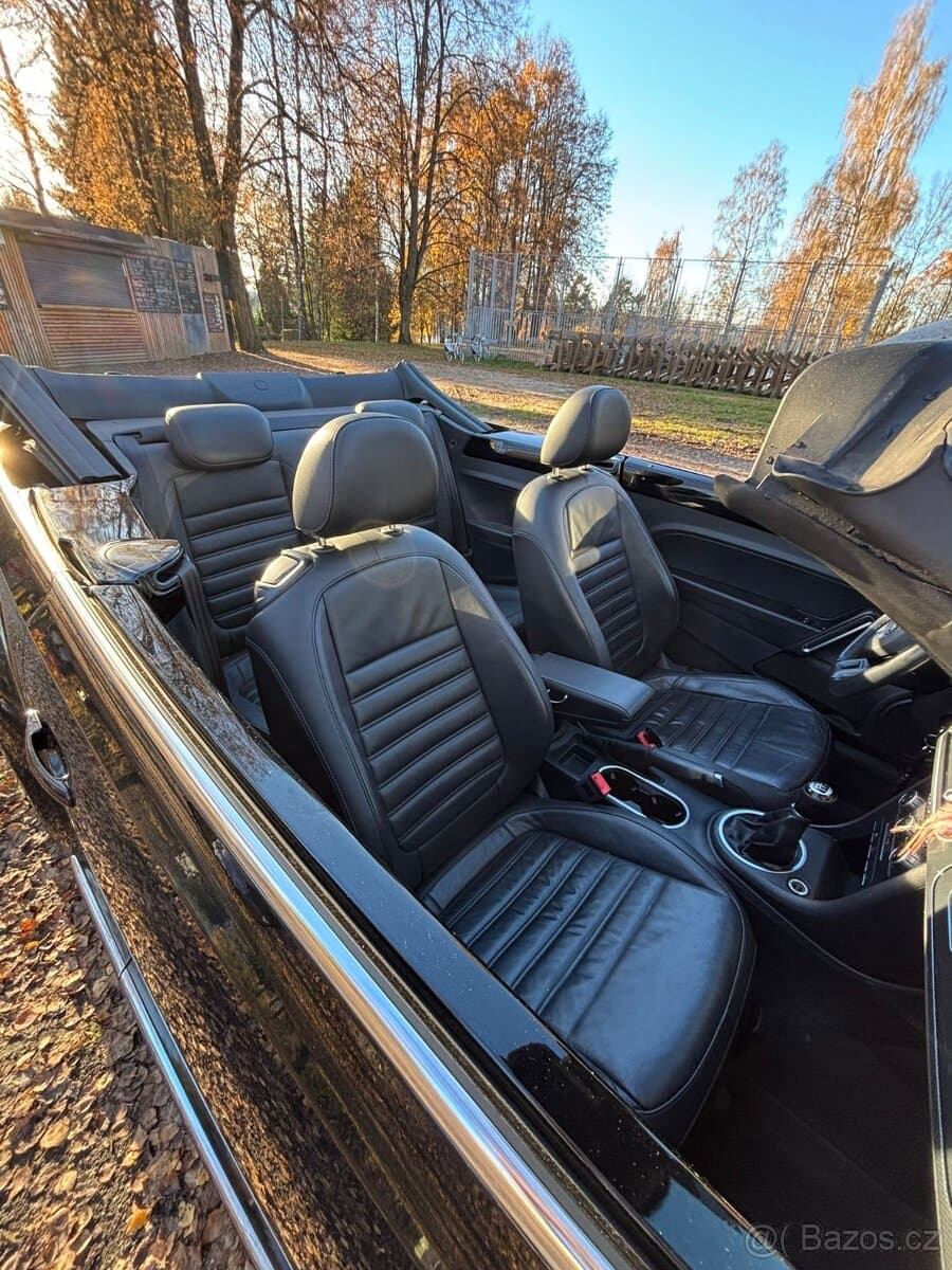 2018 Volkswagen BEETLE - 10