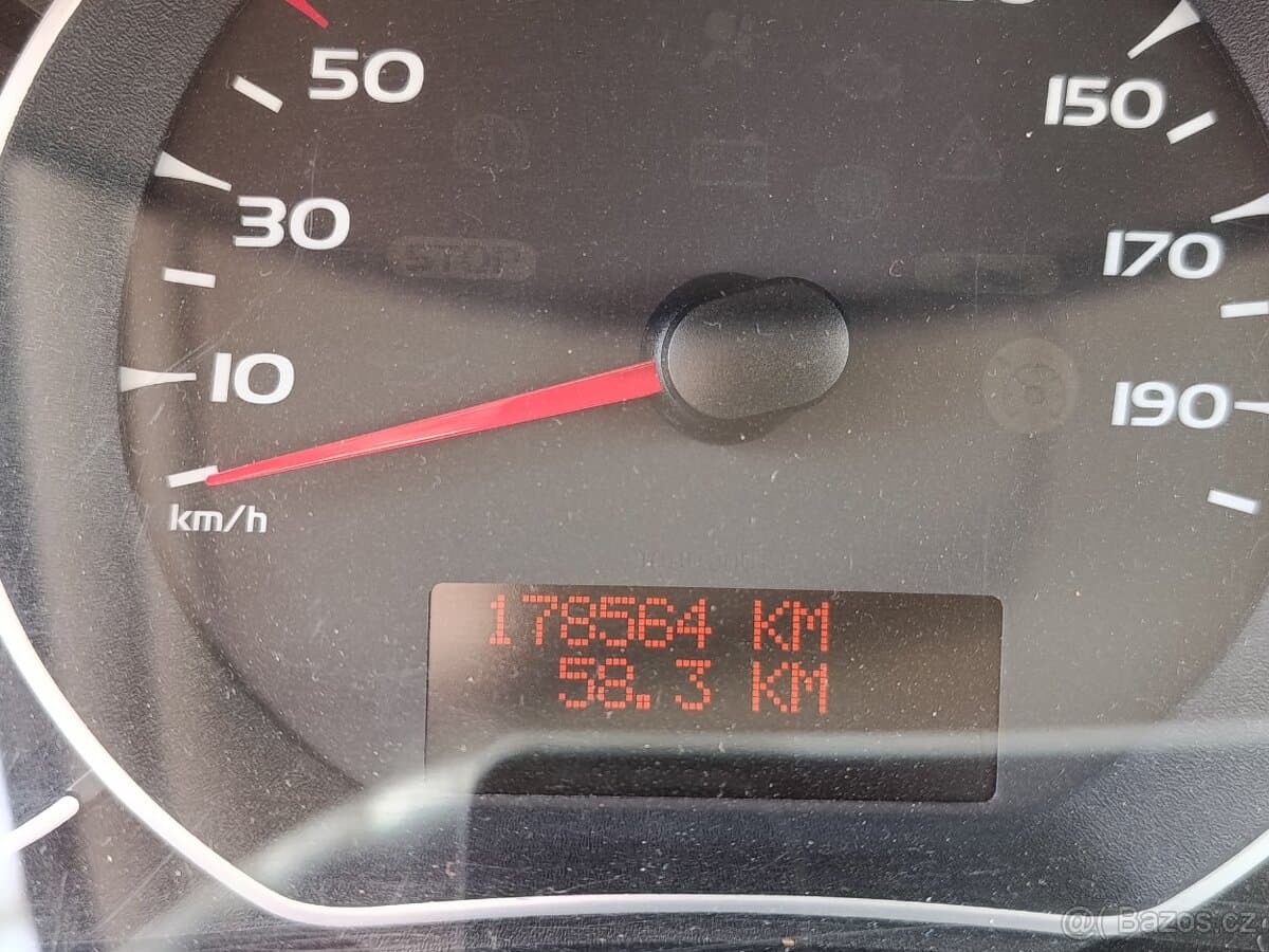 2011 Renault KANGOO - 10