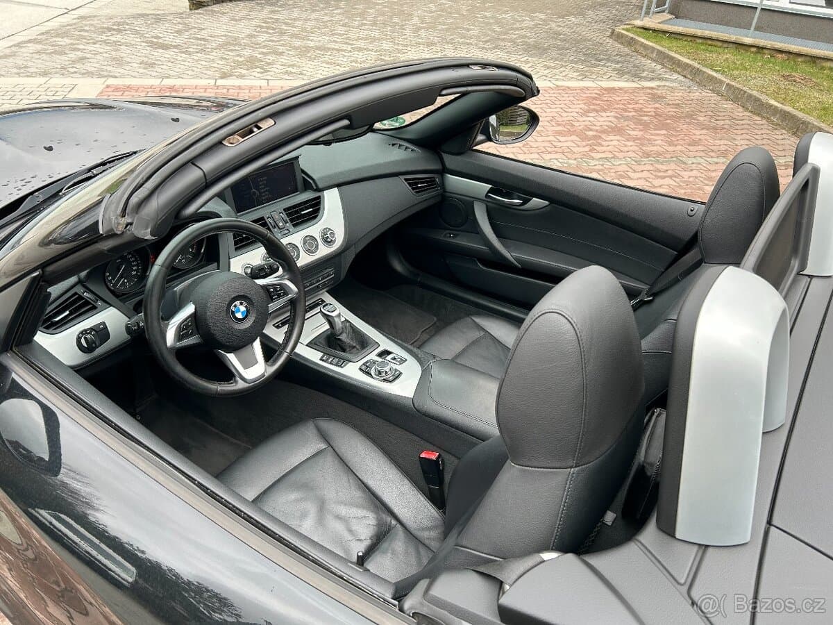 2009 BMW Z4 - 10
