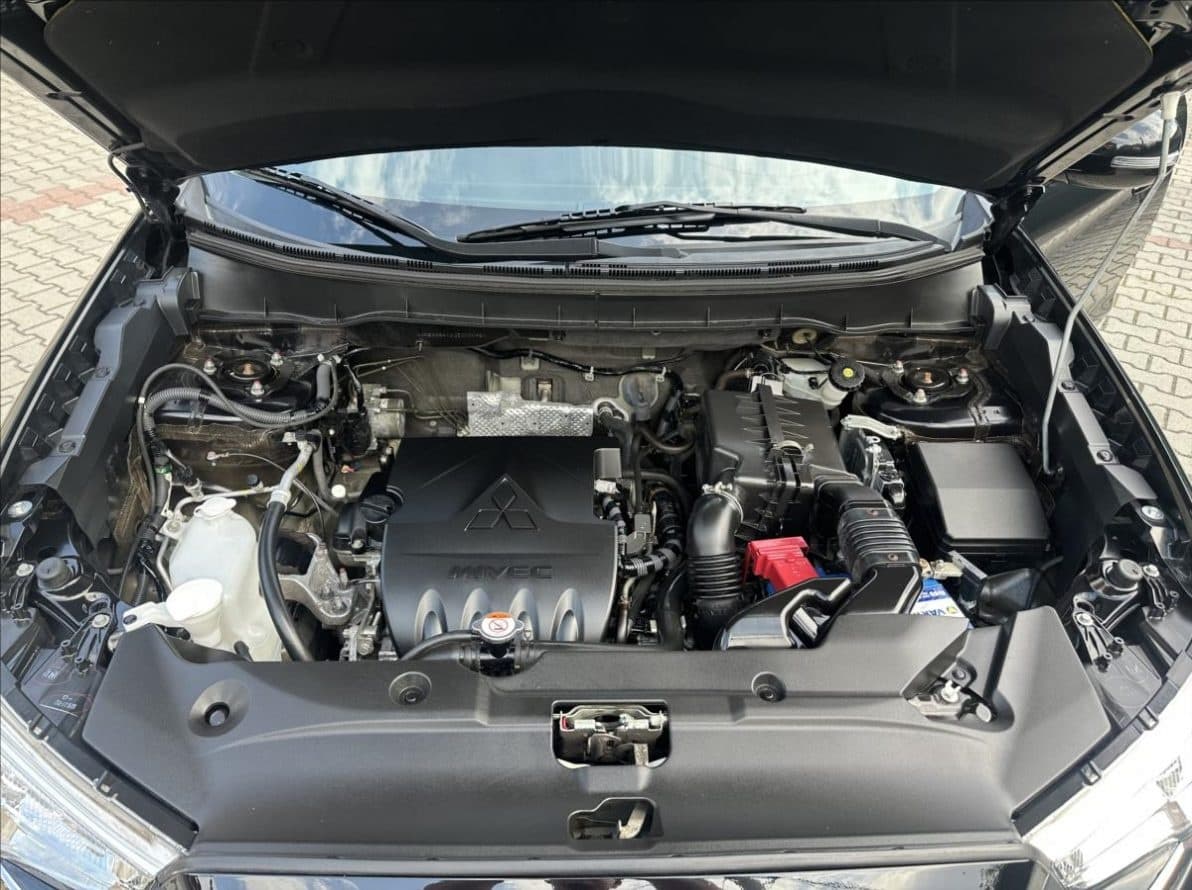 2017 Mitsubishi ASX - 10