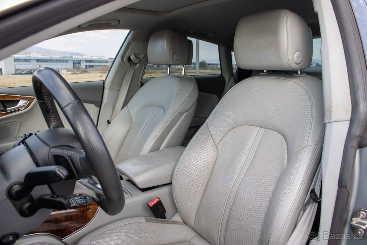 2011 Audi A7 - 10