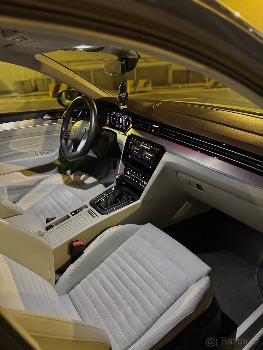 2021 Volkswagen PASSAT - 10