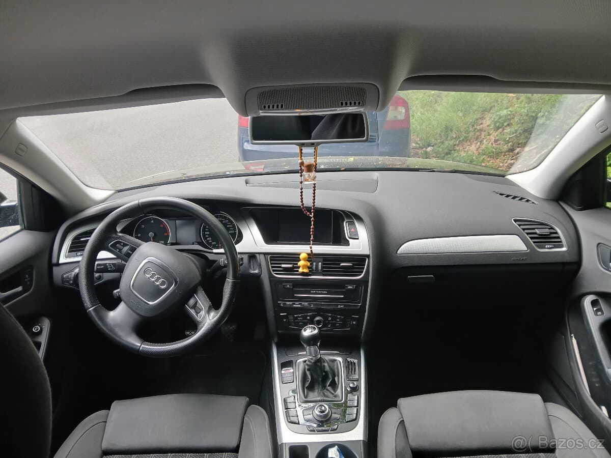 2011 Audi A4 - 10