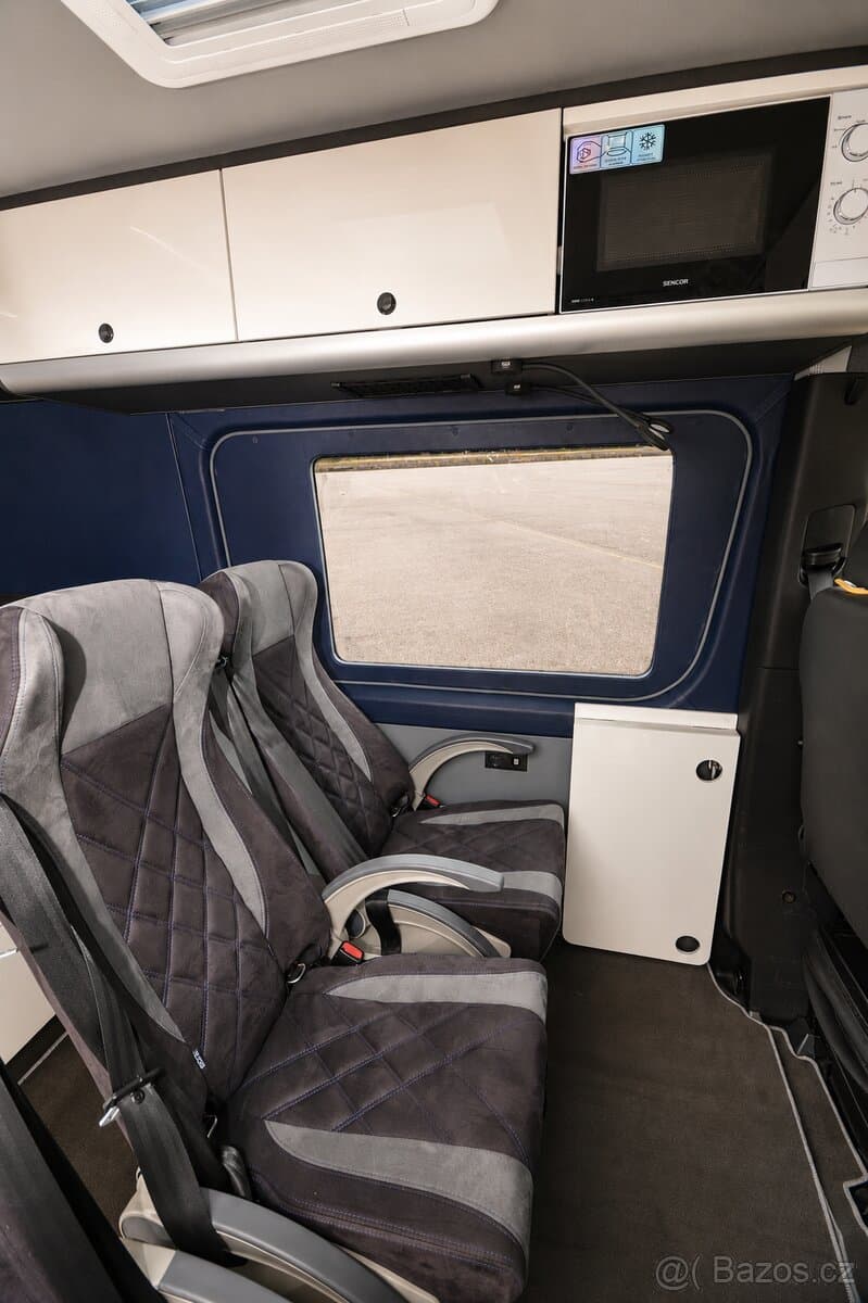Mercedes-Benz SPRINTER - 10