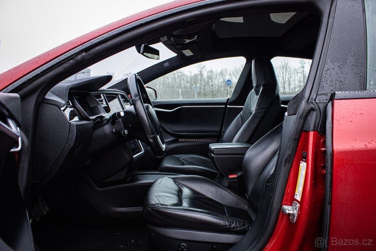 2016 Tesla MODEL S - 10