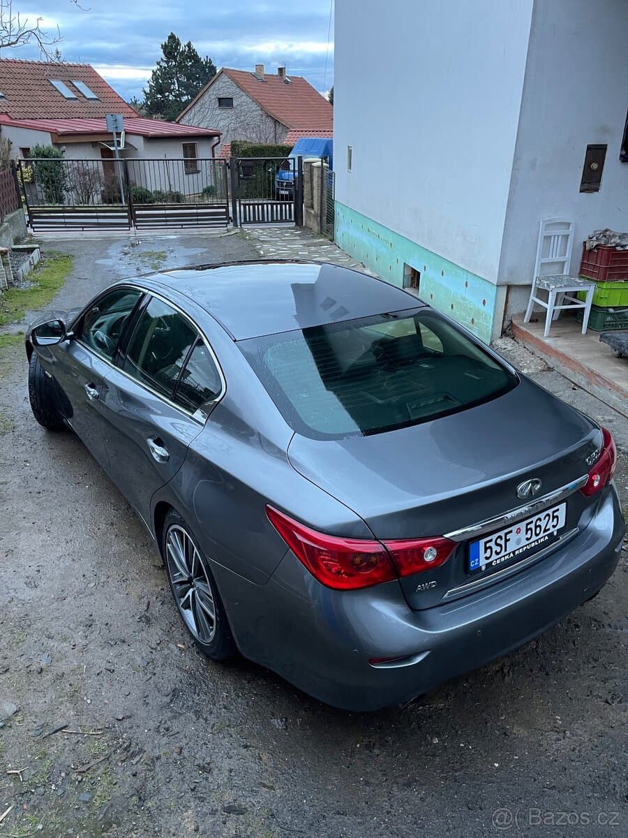 2016 Infiniti Q50 - 10