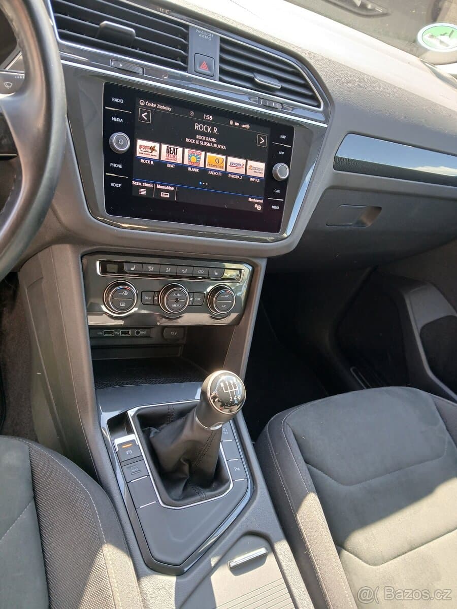 2019 Volkswagen TIGUAN - 10