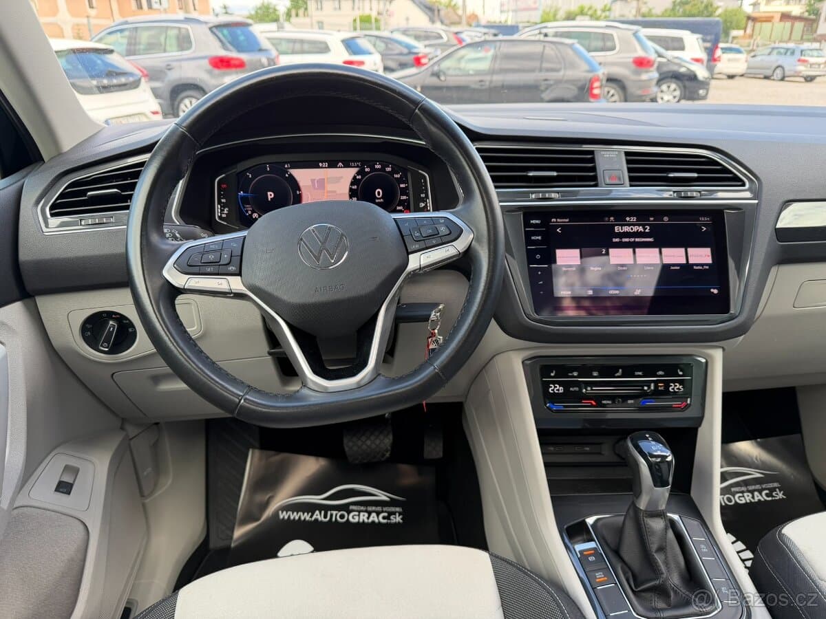 2020 Volkswagen TIGUAN - 10