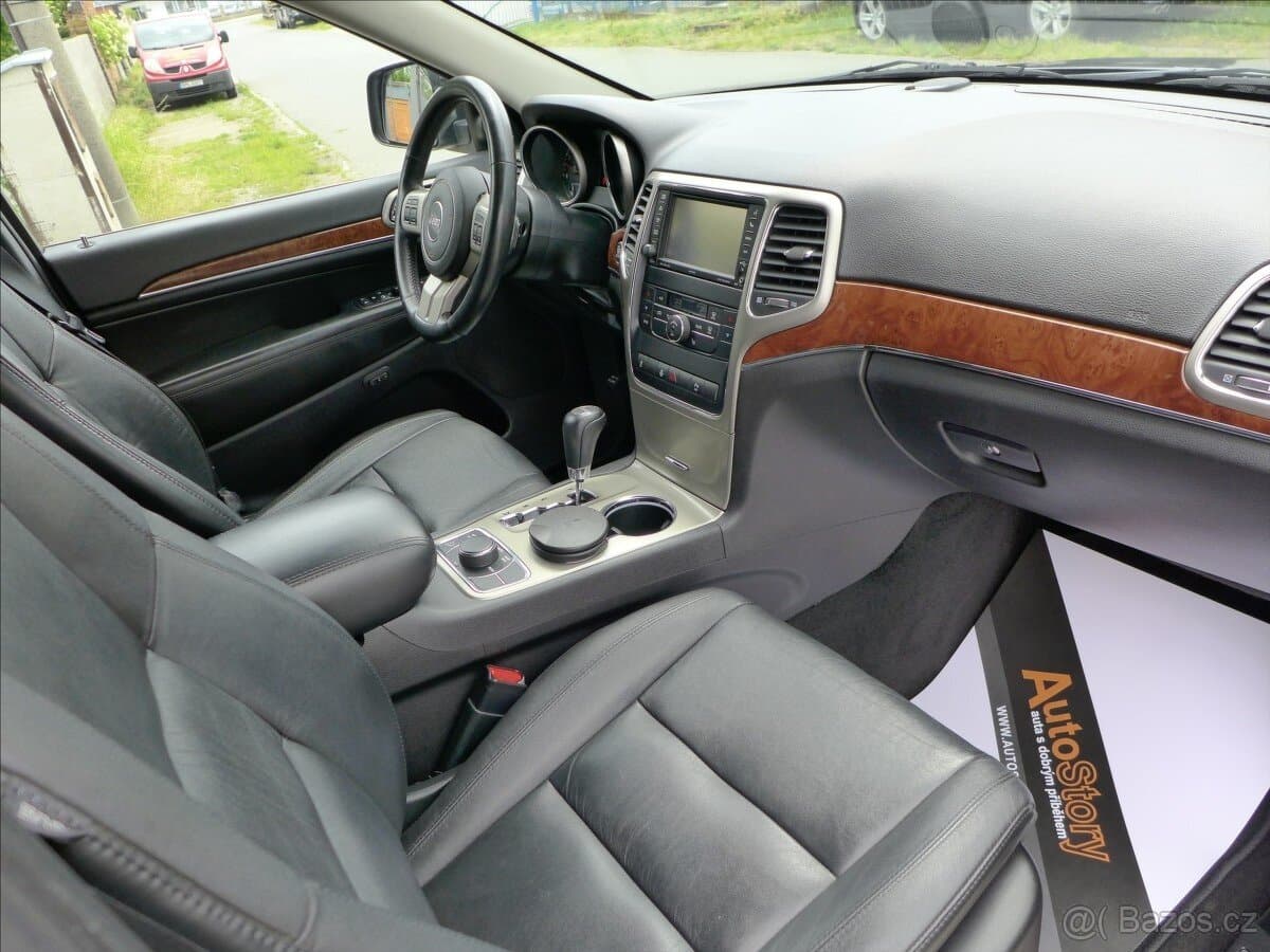 2013 Jeep CHEROKEE - 10