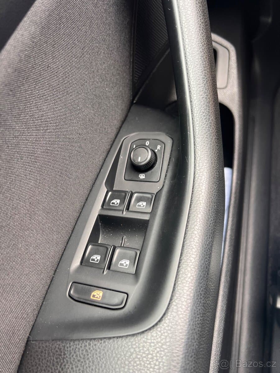 Volkswagen PASSAT - 10