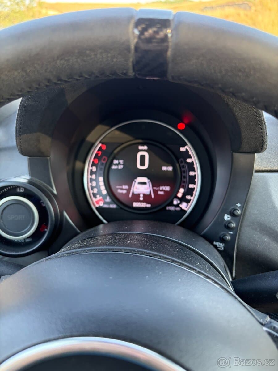 2017 Abarth 595 - 10