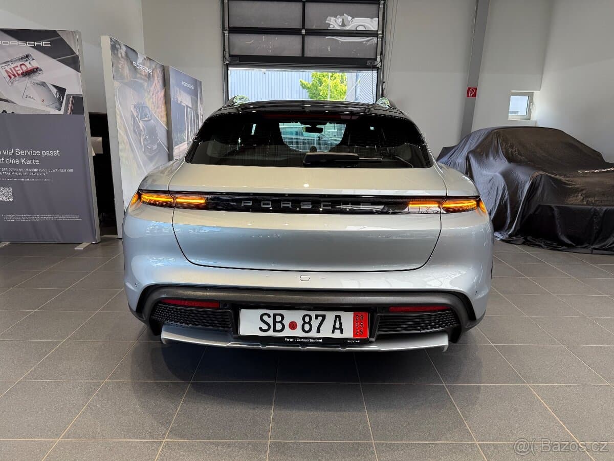 2021 Porsche TAYCAN - 10