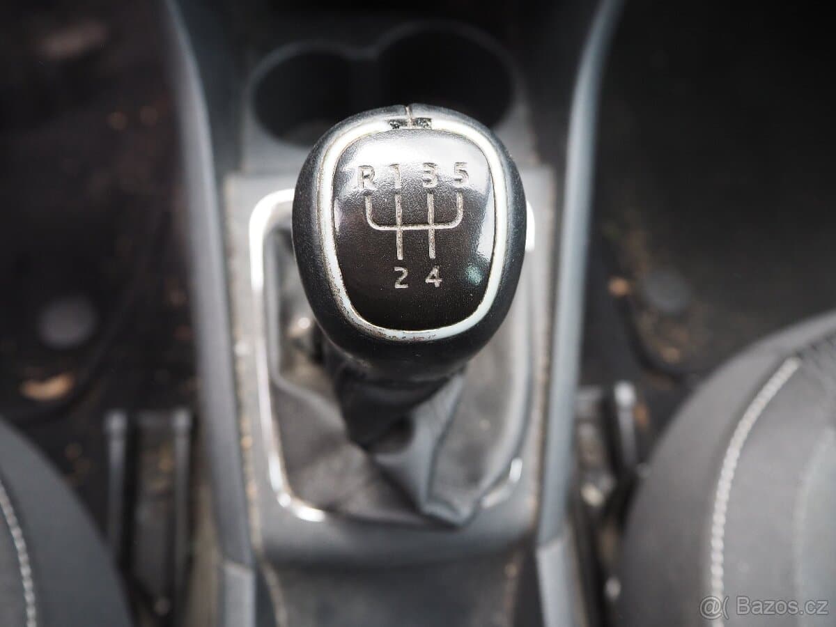 2014 Škoda RAPID - 10