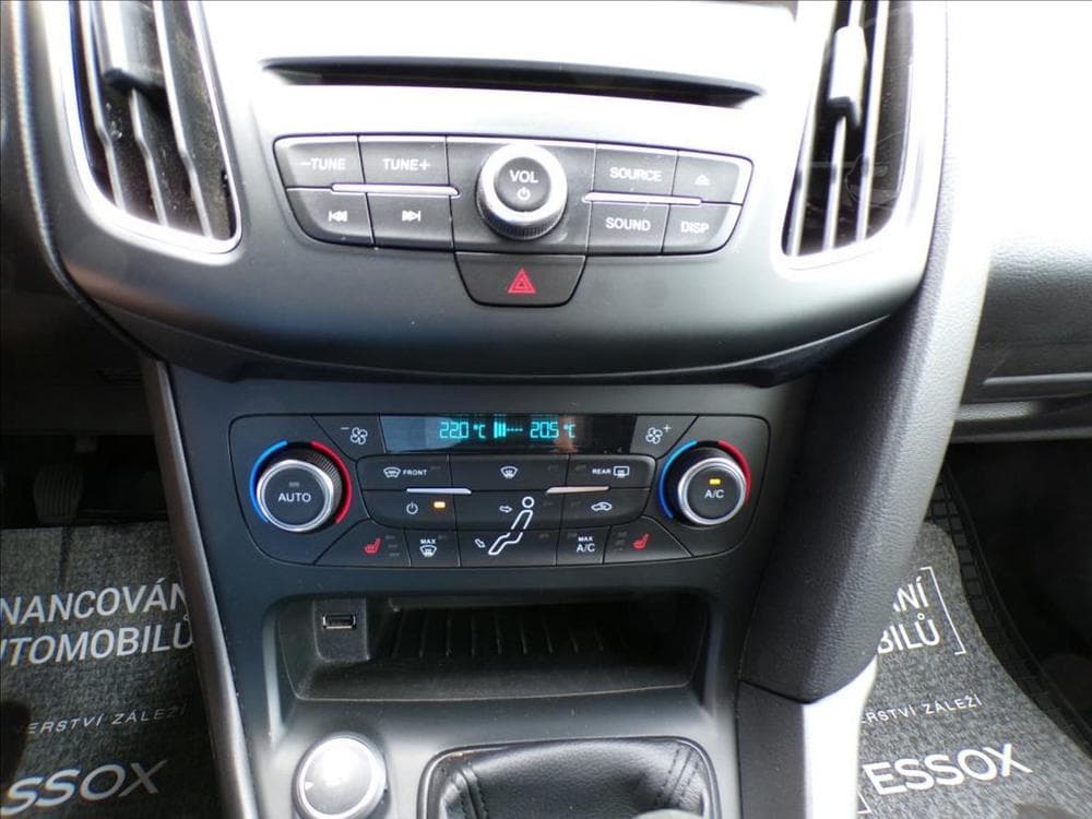 2015 Ford FOCUS - 10