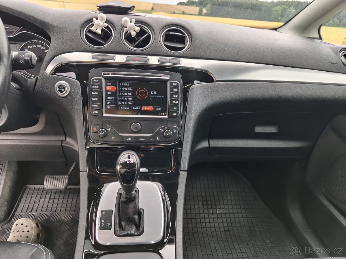 2012 Ford S-MAX - 10