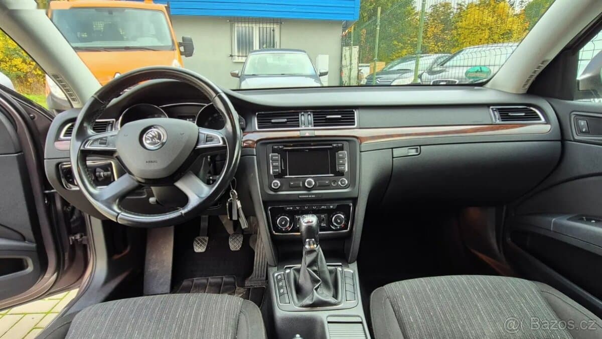 2014 Škoda SUPERB - 10